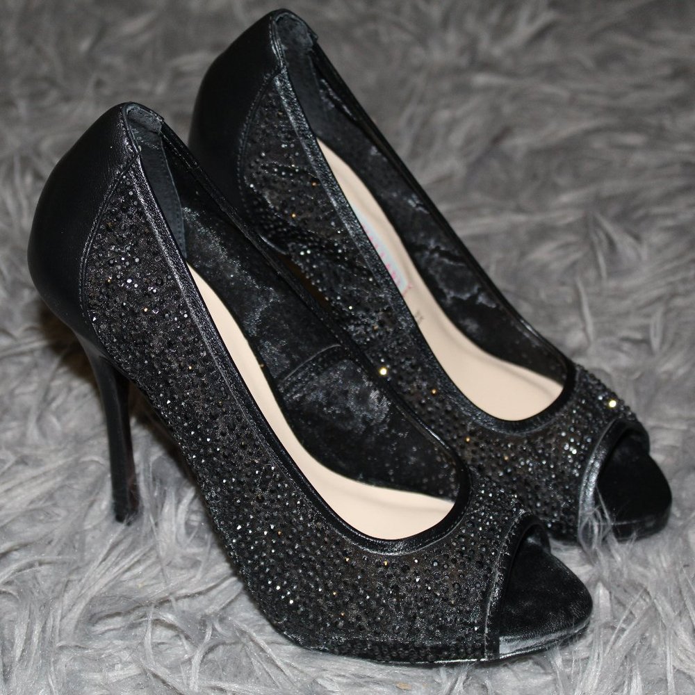 Kristen Cavallari Chinese Laundry Pumps Size 6.5